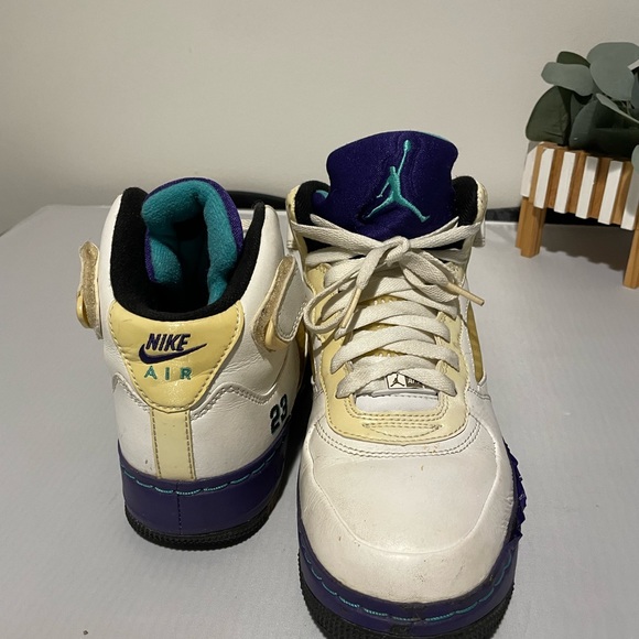 Nike Air Jordan Sz. 5.5Y Nike 318609-102 Grape Ice Emerald - Picture 2 of 10